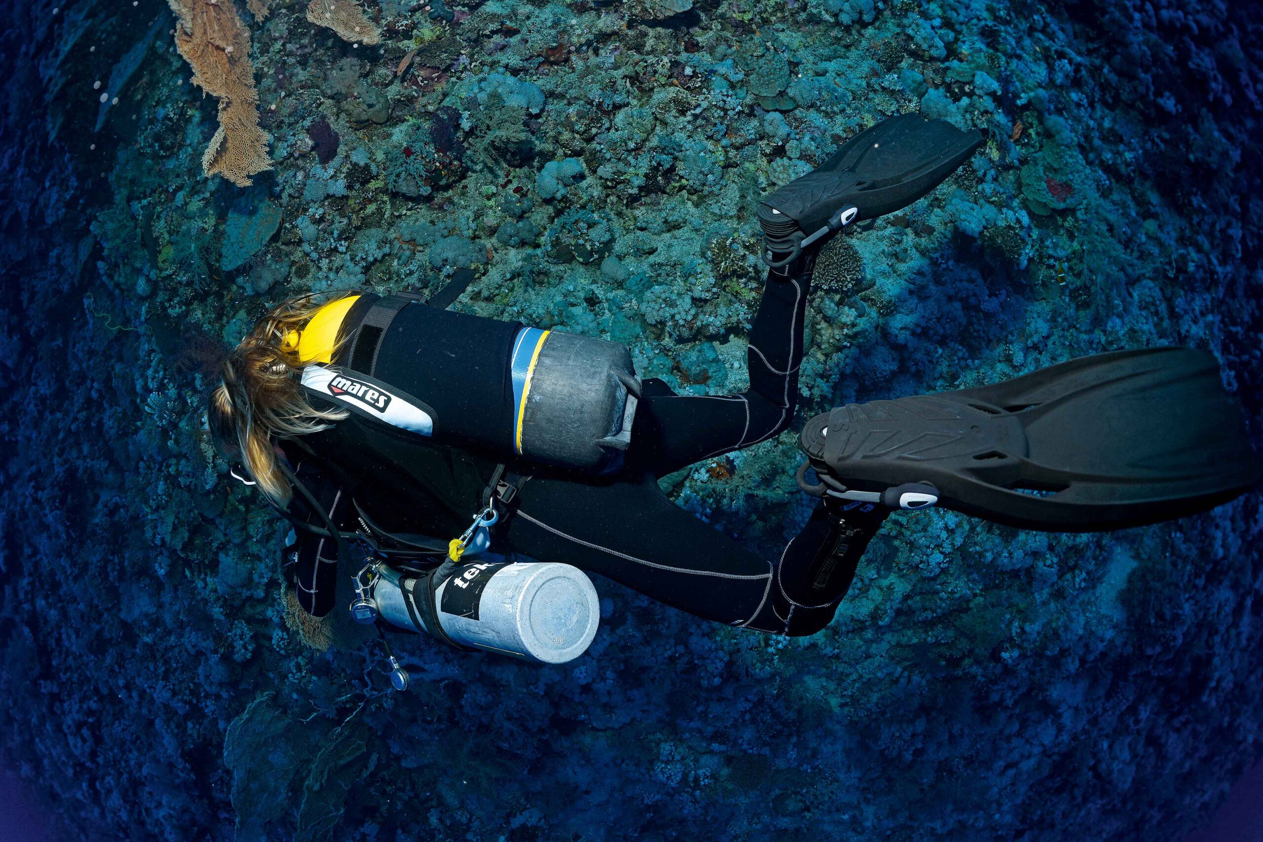 learn to scuba dive aquatica diving centre malta with our advanced deep diver bundle. ssi decompression deep diver and nitrox courses